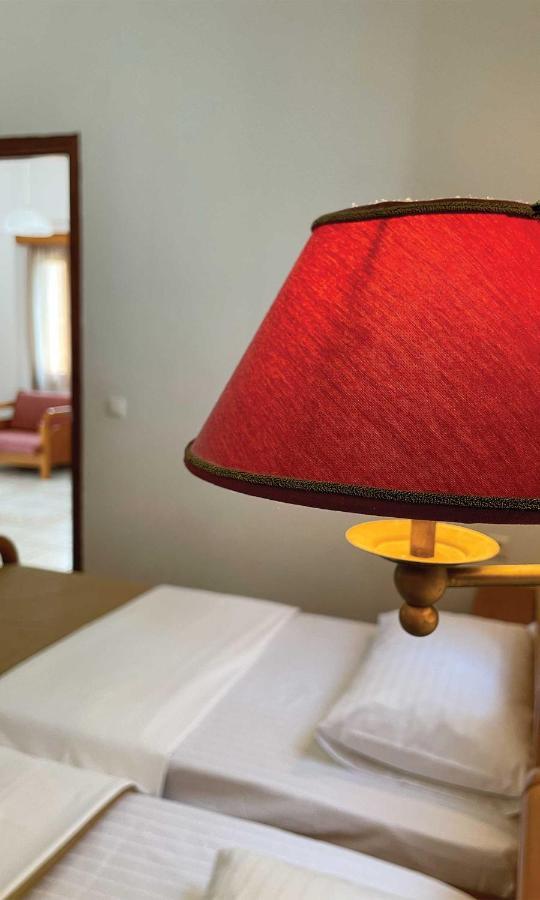 Nereides Seaside Apartments Μαραθόκαμπος Εξωτερικό φωτογραφία