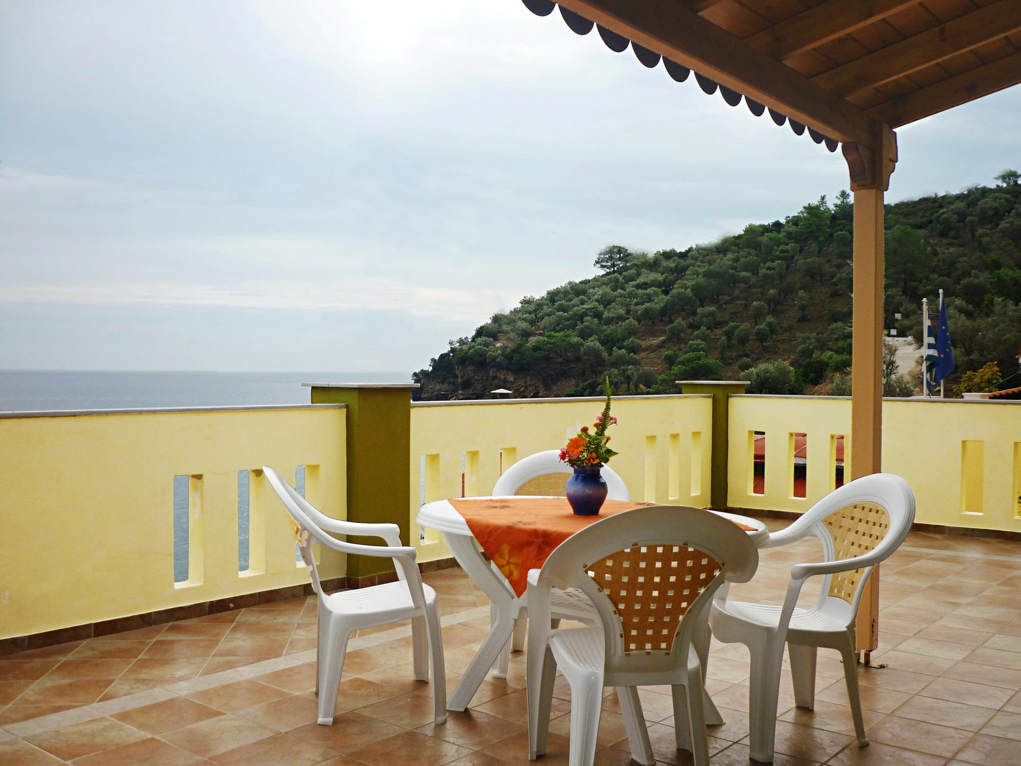 Nereides Seaside Apartments Μαραθόκαμπος Εξωτερικό φωτογραφία